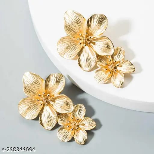 Triple floral dangle earring